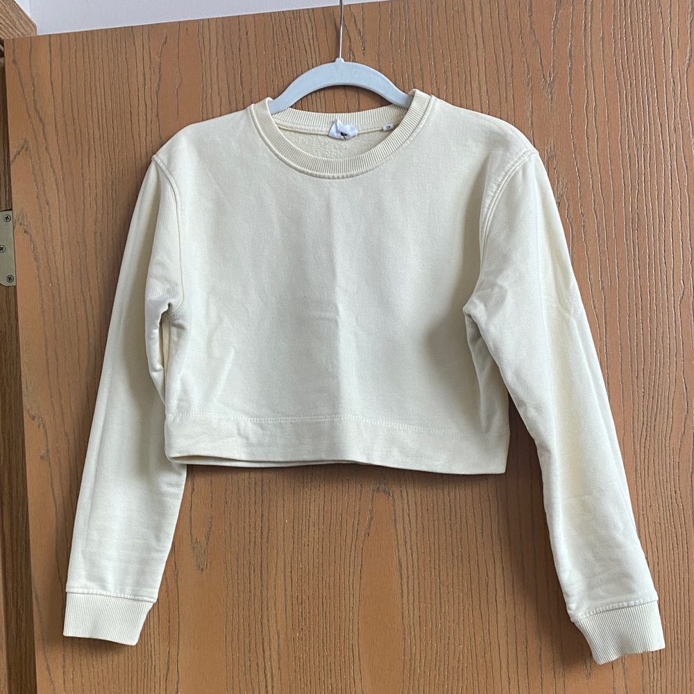 KOTN Light Cream Cropped Sweatshirt